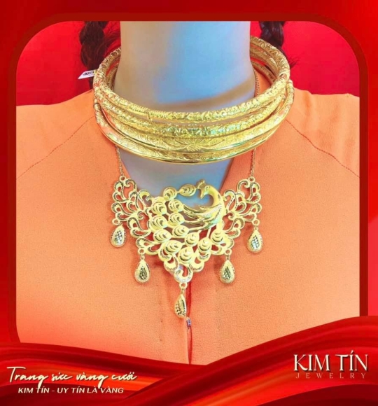 Bộ trang sức cưới vàng 983 KTJ268