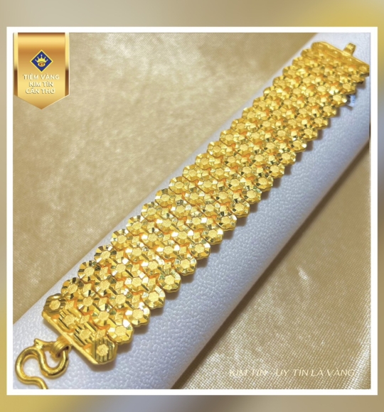Lắc vàng 983 KTJ076